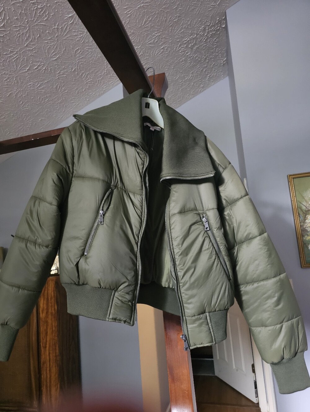 Sincerly Jules Olive Green Puffer Jacket with Ribbed Collar